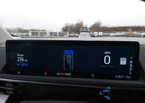 2021 Ford Mustang Mach-E Select z USA, uszkodzony, nr VIN 3FMTK1SS6MMA34664